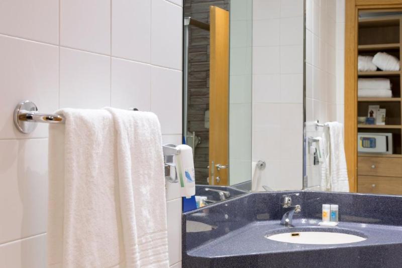 Номер Стандарт, Best Western Limpley Stoke
