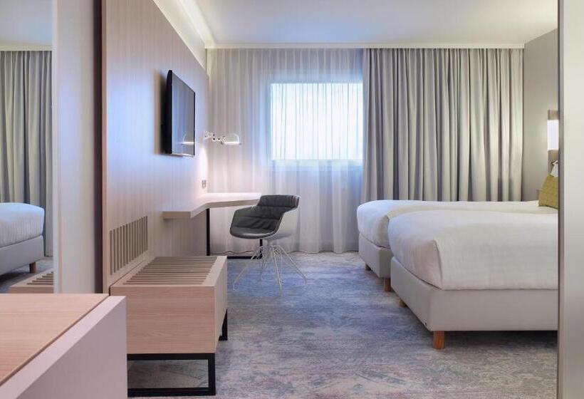 Номер Superior Кровать Кинг, The Jangle Hotel   Paris   Charles De Gaulle   Airport