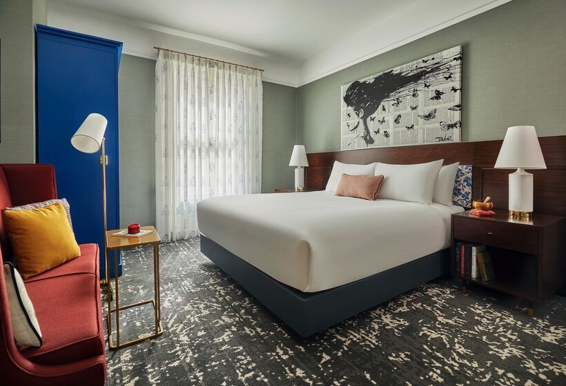 Standard Szoba King Size Bed, Emblem San Francisco