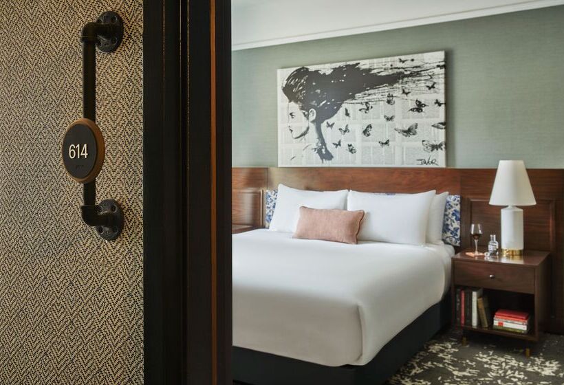 Deluxe Szoba Kind Size Bed, Emblem San Francisco
