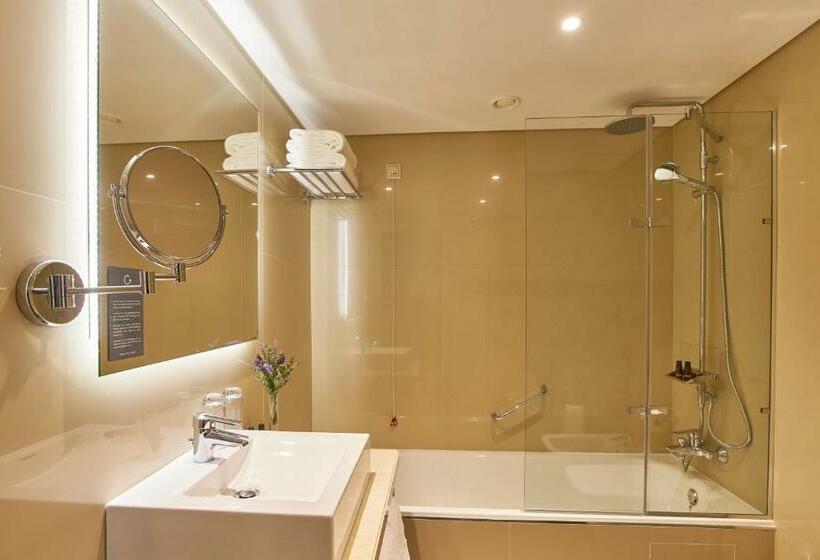 Quarto superior, Portobay Marques