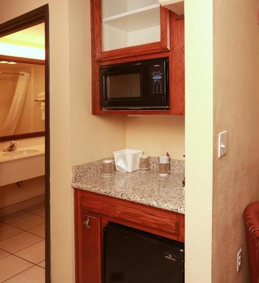 Студия Стандарт, Ramada By Wyndham Fresno Northwest