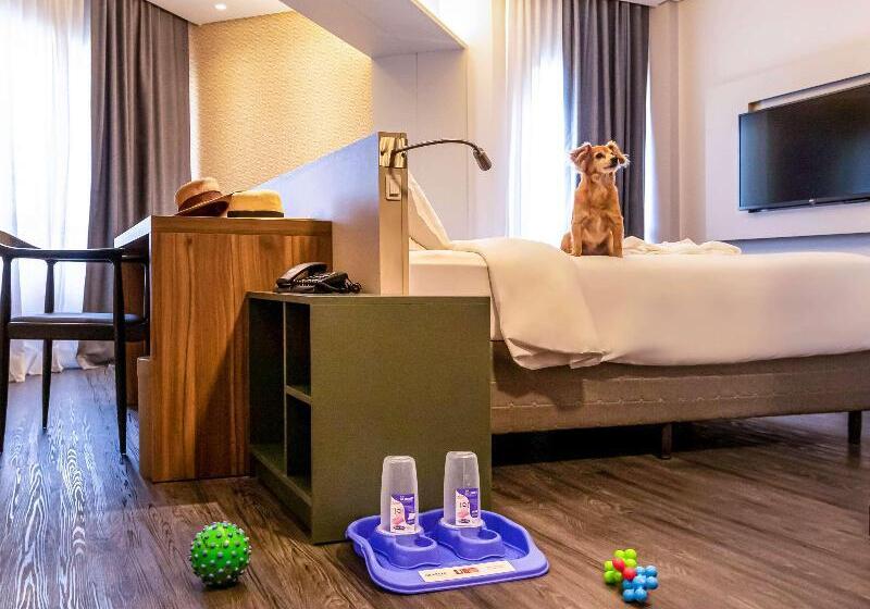 Люкс Deluxe Кровать Кинг, Mercure Florianópolis