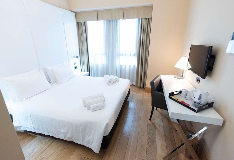 Номер Комфорт, Best Western Hotel Quattrotorri