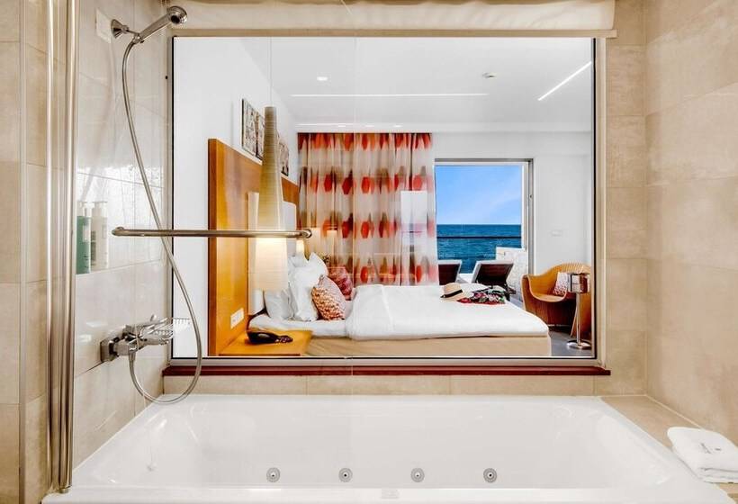 Suite Deluxe cu 2 dormitoare, High Beach Resort