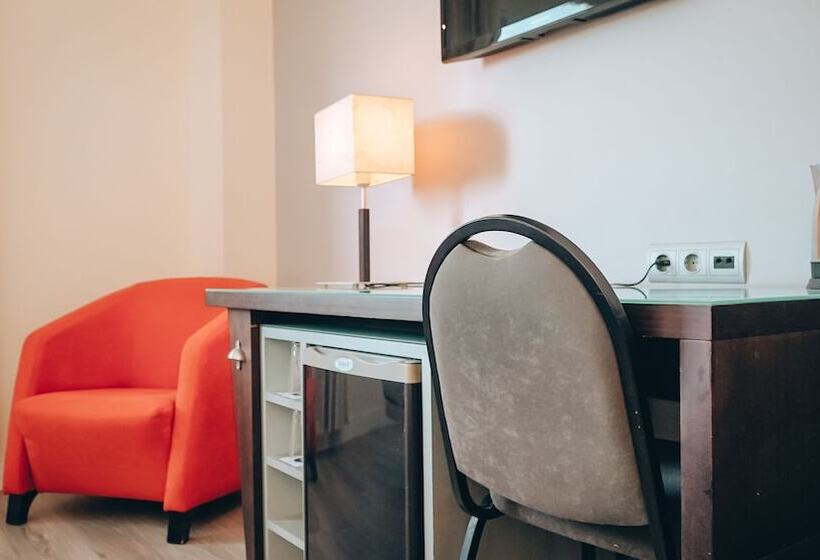 Номер Комфорт, Vertice Sevilla Aljarafe