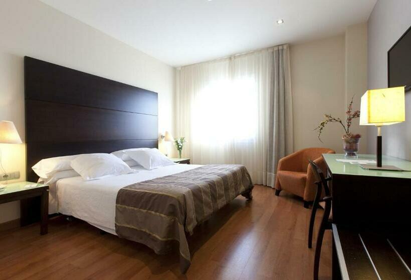 Номер Комфорт, Vertice Sevilla Aljarafe