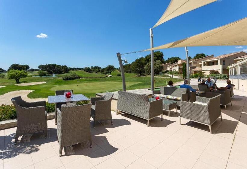Апартаменты 2 Спальни, Madame Vacances Domaine Du Provence Country Club Service Premium
