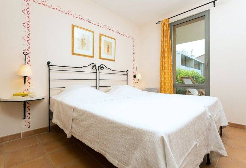 Апартаменты 1 Спальня, Madame Vacances Domaine Du Provence Country Club Service Premium