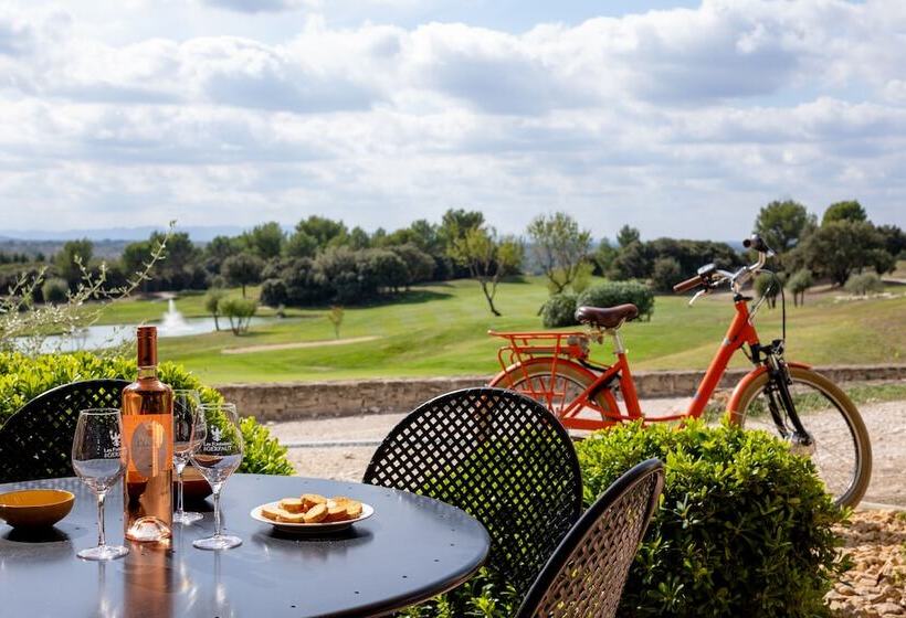 Апартаменты 1 Спальня, Madame Vacances Domaine Du Provence Country Club Service Premium