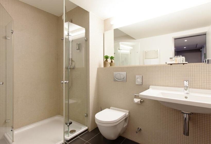 Апартаменты 1 Спальня, Vienna House Easy By Wyndham Stuttgart