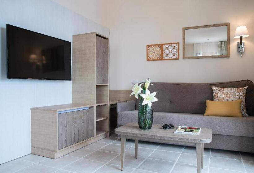 Апартаменты 2 Спальни, Pierre & Vacances Resort Bonavista De Bonmont