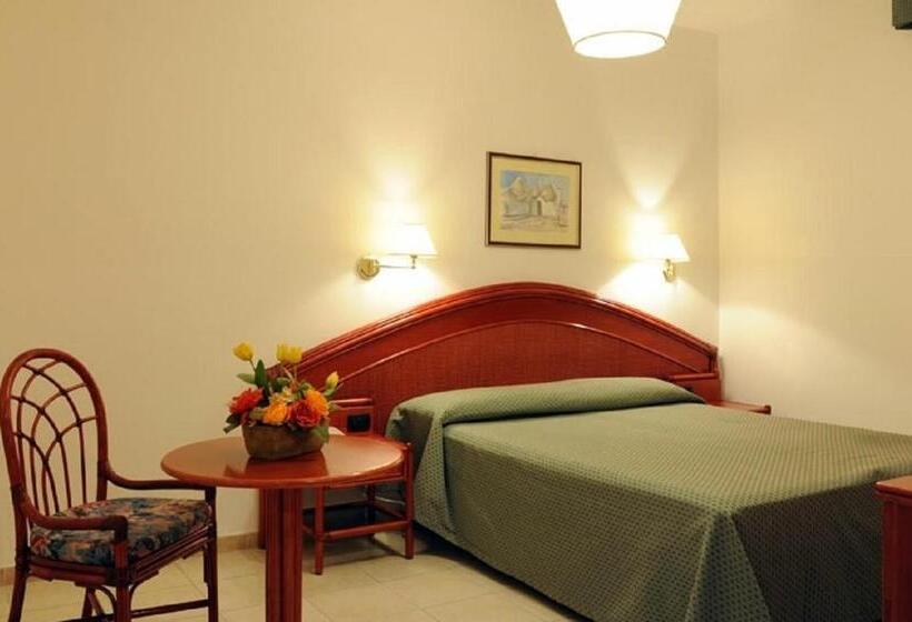 Номер Стандарт Трехместный, Villa Rosa