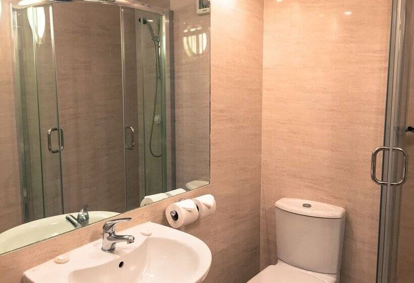 Номер Стандарт, Arden Hotel And Leisure Club