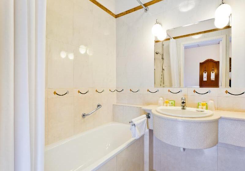 اتاق استاندارد, Qubus Hotel Wrocław