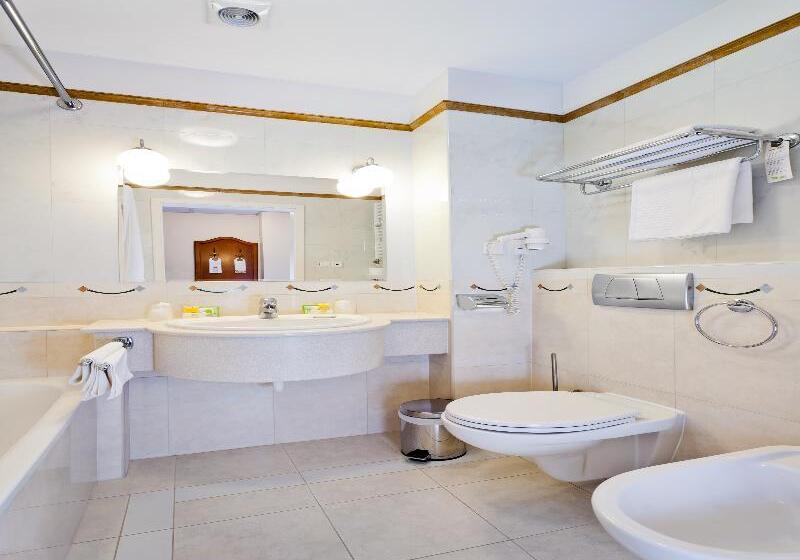 اتاق استاندارد یک نفره, Qubus Hotel Wrocław