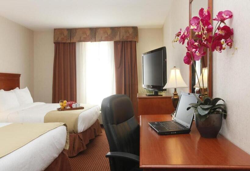 Номер Стандарт, Stonebridge Hotel Dawson Creek