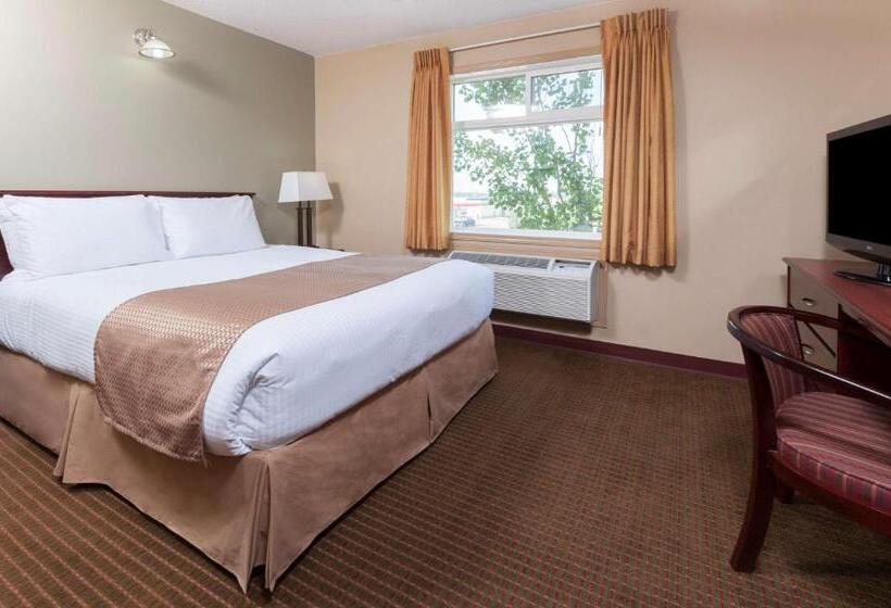 Стандартный Номер Кровать Кинг, Super 8 By Wyndham Fort Saskatchewan