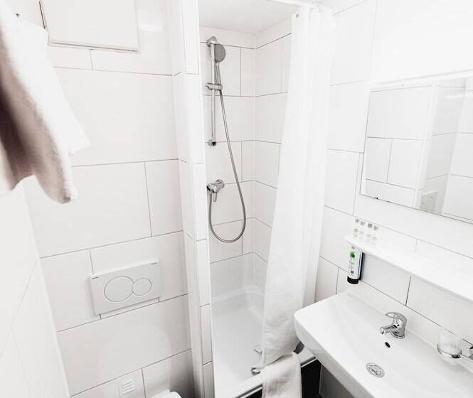 Номер Стандарт, City Hotel Fellbach 24h Check In