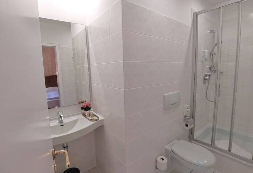 Номер Deluxe, Erbprinzenpalais