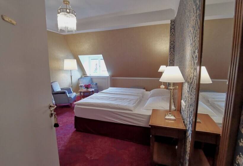 Номер Deluxe, Erbprinzenpalais