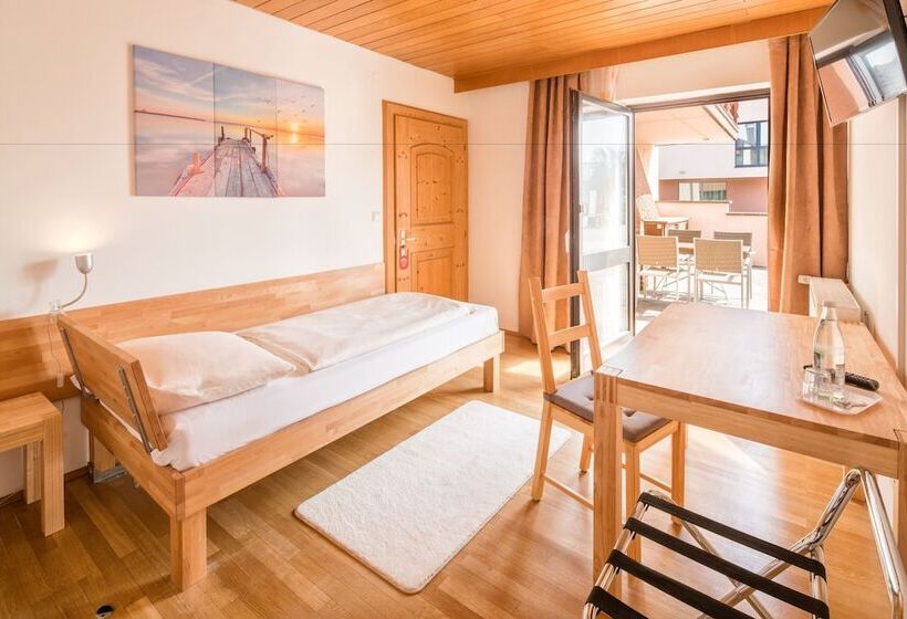 标准单人间, Meridian Superior