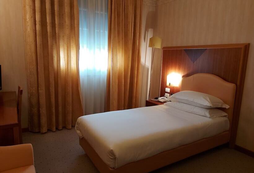 Номер Стандарт Индивидуальный, Phi Hotel Astoria