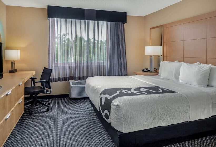 디럭스 스위트, La Quinta By Wyndham Naples Downtown