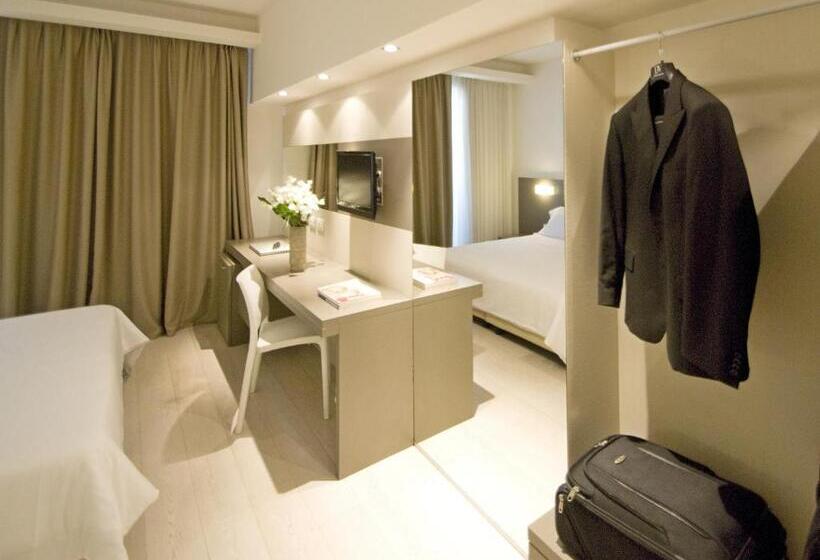 Chambre Executive, Cube