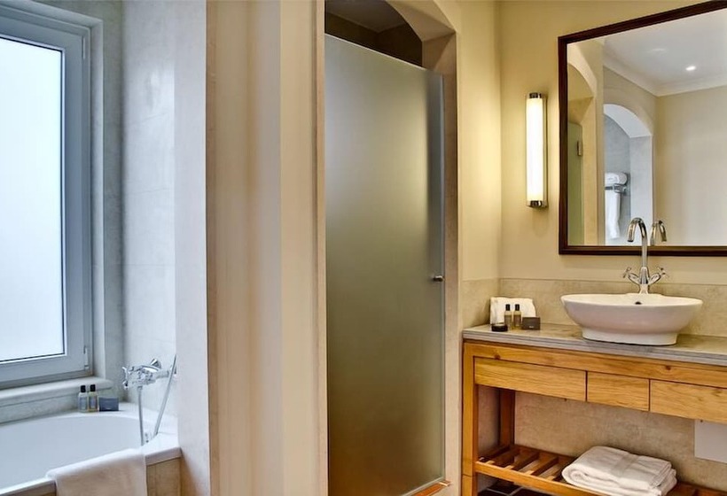 Casa 3 Dormitórios, Dolce Camporeal Lisboa