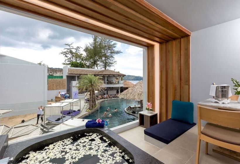 سوییت لوکس, Kudo Hotel & Beach Club