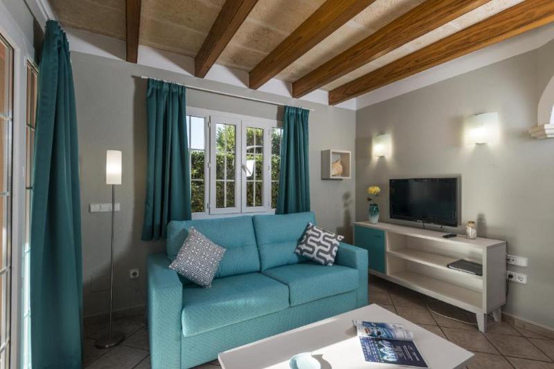 Вилла 3 Спальни, Villas Maribel