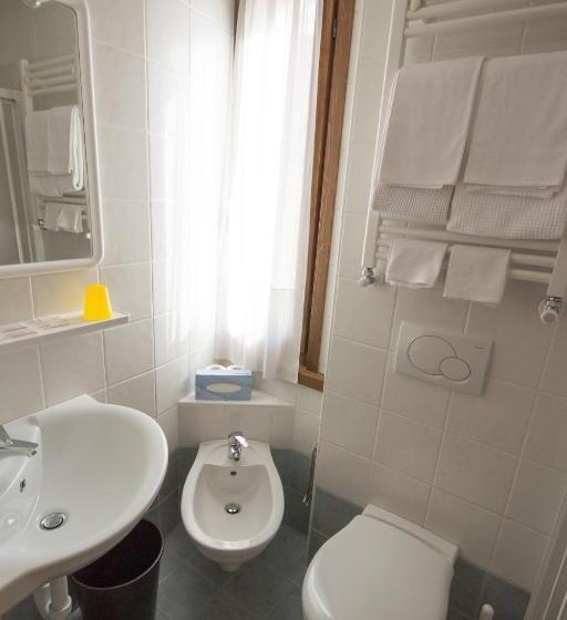 수피리어 룸, Meublé Albergo Dante