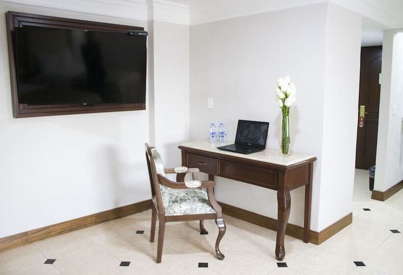 Suite, Casino Plaza