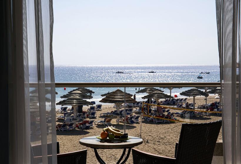 Номер Стандарт Двуспальная Кровать Вид на Море, Fujairah Rotana Resort & Spa   Al Aqah Beach