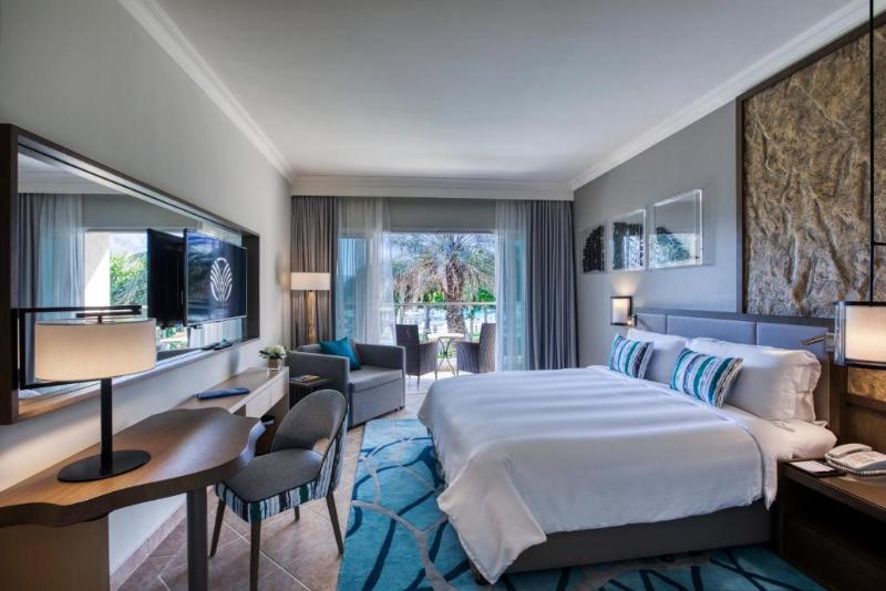 Люкс Вид на Море, Fujairah Rotana Resort & Spa   Al Aqah Beach