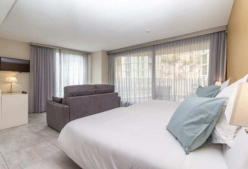 חדר סופריור לארבעה, Agora Spa & Resort