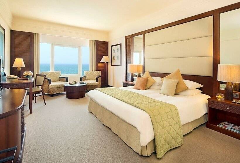 Номер Executive, Danat Jebel Dhanna Resort