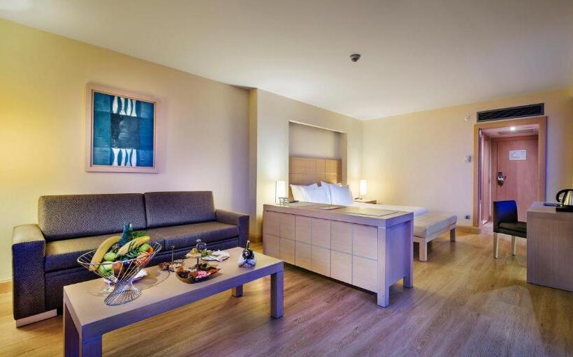 سوییت جونیور, Bellis Deluxe Hotel & Heated For Winter Aqua Park