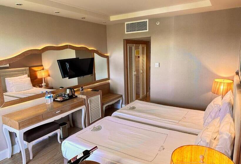 Номер Стандарт Боковой Вид на Море, Bellis Deluxe Hotel & Heated For Winter Aqua Park