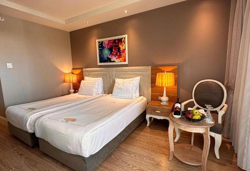 Номер Стандарт Боковой Вид на Море, Bellis Deluxe Hotel & Heated For Winter Aqua Park