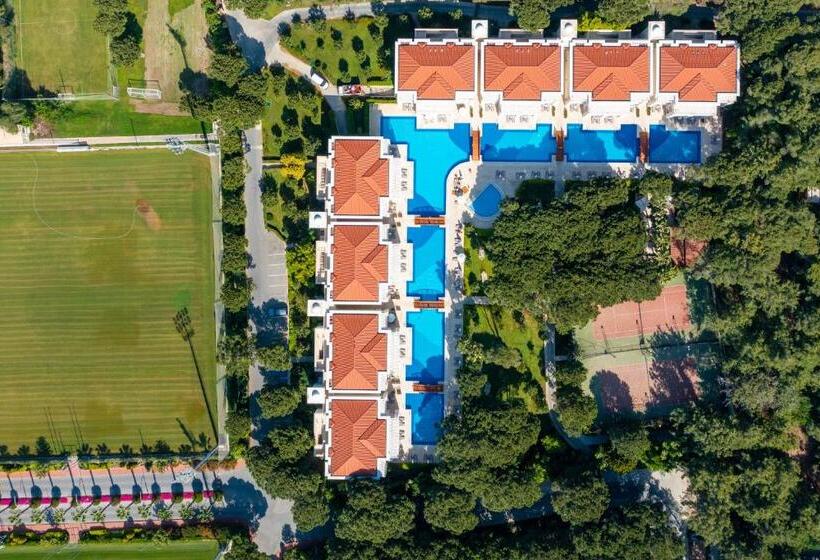 Дом 1 Спальня, Bellis Deluxe Hotel & Heated For Winter Aqua Park