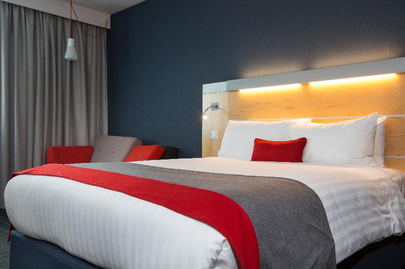 Номер Стандарт, Holiday Inn Express Hamilton, An Ihg