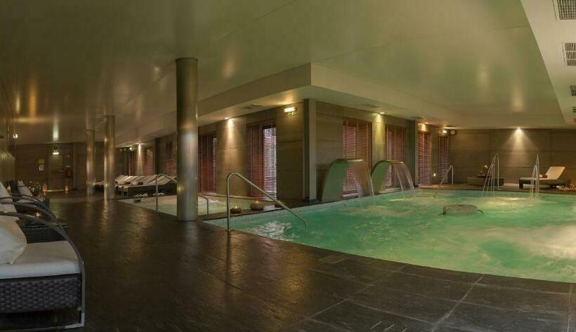 Номер Basic, Your Hotel & Spa Alcobaça