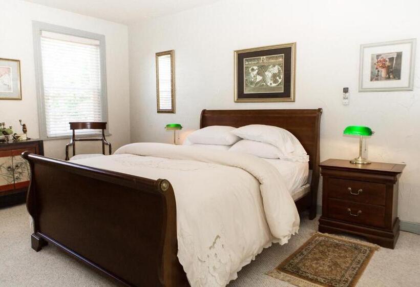 Номер Deluxe, James Buchanan Hotel, Trademark Collection By Wyndham