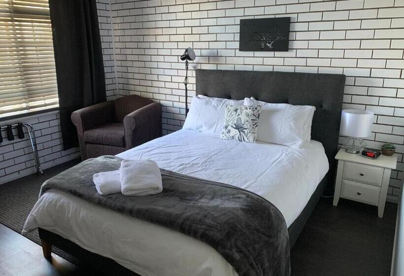 디럭스 룸, Kings Avenue Motel