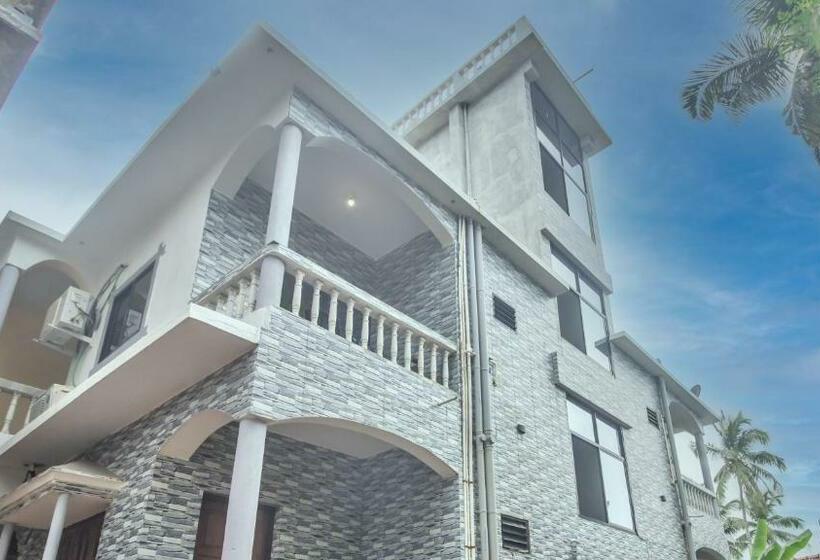 اتاق استاندارد سه تخته با بالکن, Crystal Bay Baga