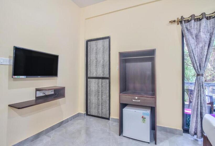 اتاق استاندارد سه تخته با بالکن, Crystal Bay Baga