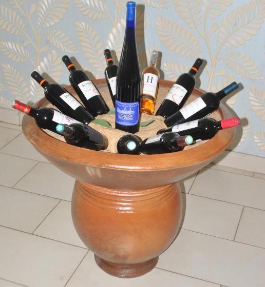 اتاق استاندارد سه نفره, White Horse Hotel Cotonou