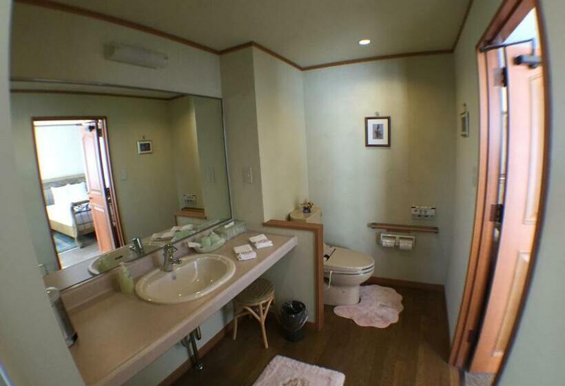 Номер Стандарт, Petit Hotel Corinthian